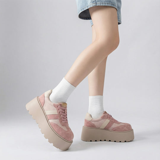 Damen Plateau-Sneakers mit sportlichem Design von EB