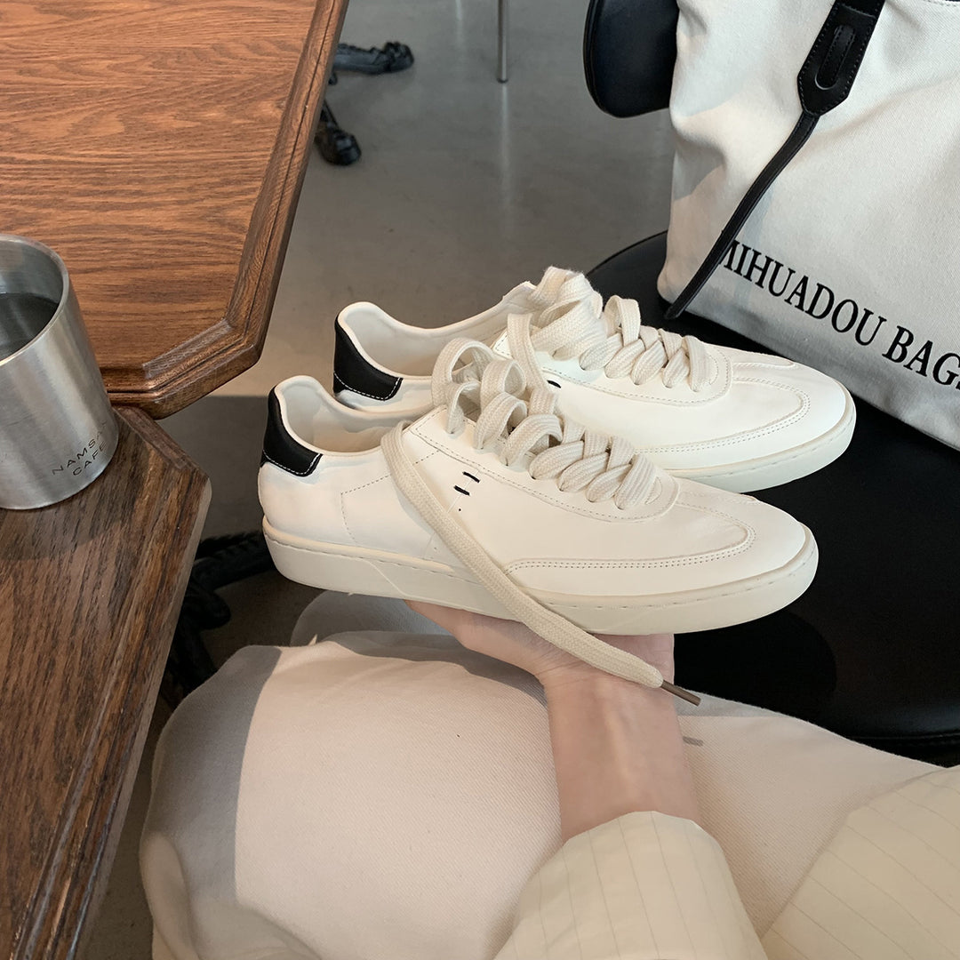 Damen Sportliche Sneaker mit hochwertiger Lederoberfläche und bequemem Fußbett EB
