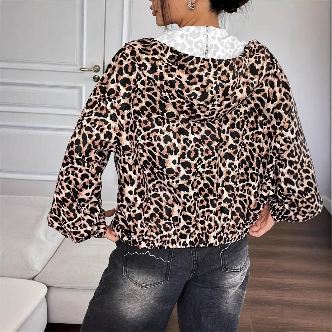 Damen leichte Kapuzenjacke im trendigen Leopardenmuster EB