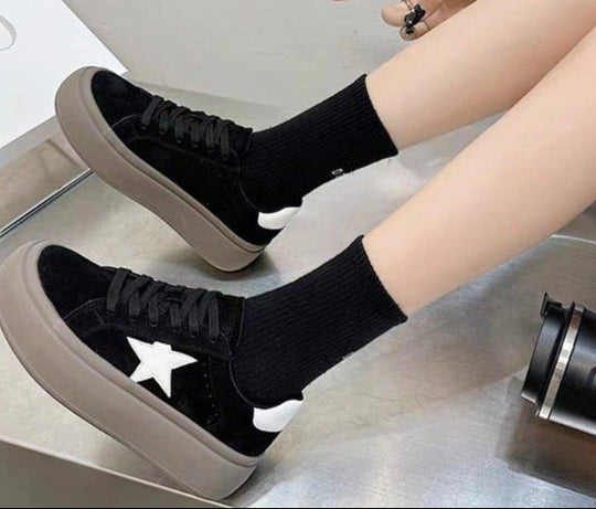 Damen Plattform-Sneaker mit modischem Sternen-Design EB