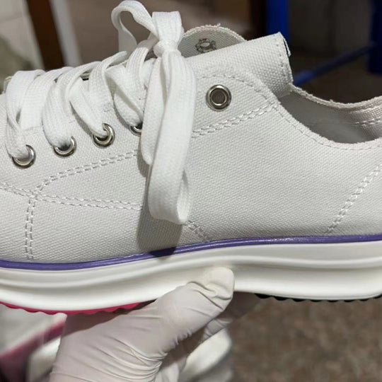 Damen Bequeme und stilvolle Sneakers mit nachhaltigen Materialien EB