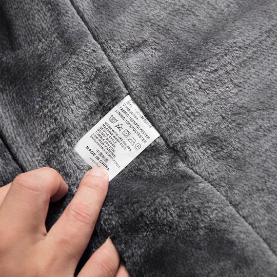 Herren Wetterfeste Kapuzenjacke mit wärmendem Teddyfleece-Inlay und verdecktem Frontreißverschluss EB