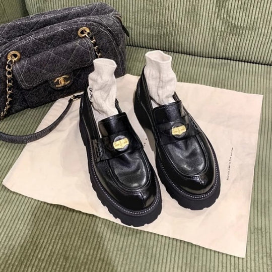 Damen Mokassins mit modischem Riemen und elegantem Metallakzent EB