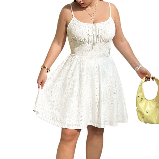 Damen Sommerliches Blütenmuster-Kleid mit Taillenband und Spitzenelementen EB