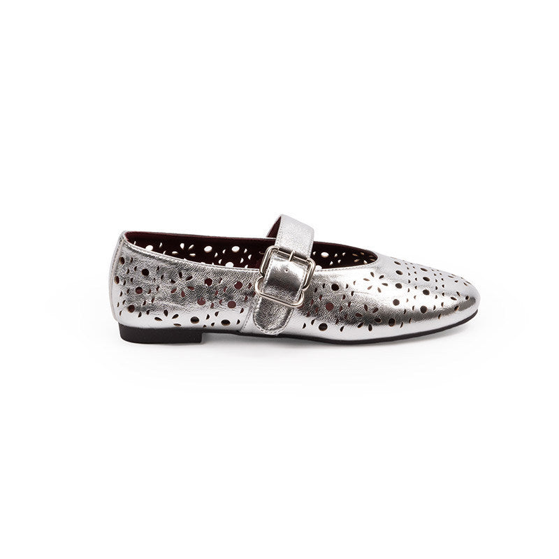 Damen Ballerinas mit floralen Lochmuster und verstellbarem Riemen EB