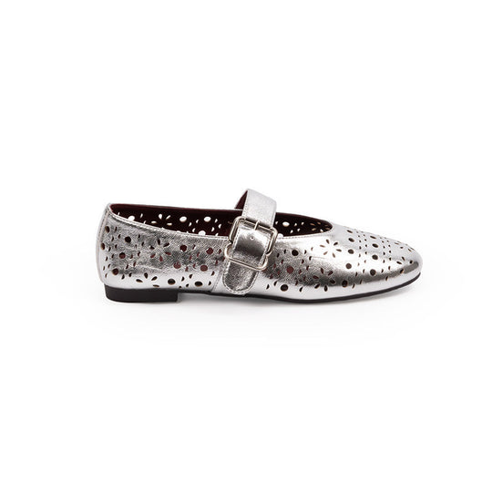 Damen Ballerinas mit floralen Lochmuster und verstellbarem Riemen EB