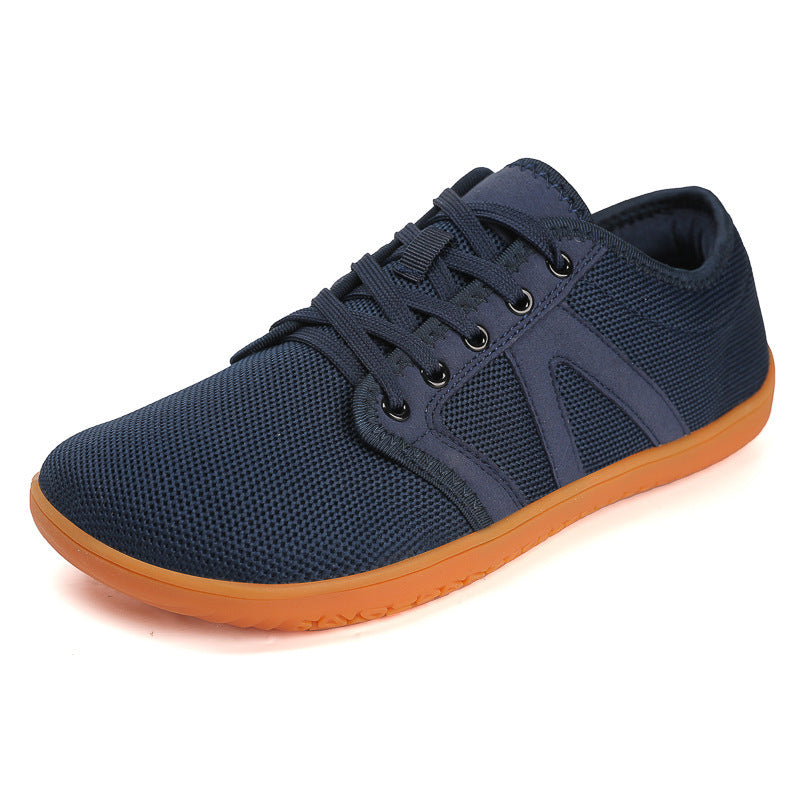 Unisex nan minimalistischer City-Sneaker mit feinmaschigem Textiloberteil, gepolstertem Einstieg und flexibler Gummilaufsohle EB