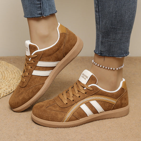 Damen Retro-Sneaker aus Veloursimitat mit gumähnlicher Laufsohle EB