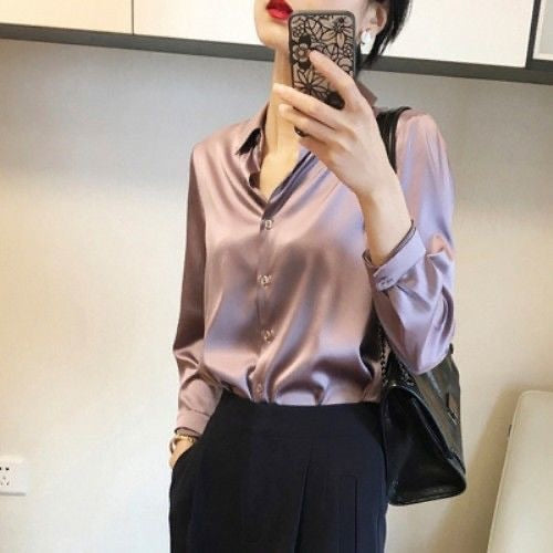 Damen Elegante Bluse aus feinem Satin mit Rüschendetails EB