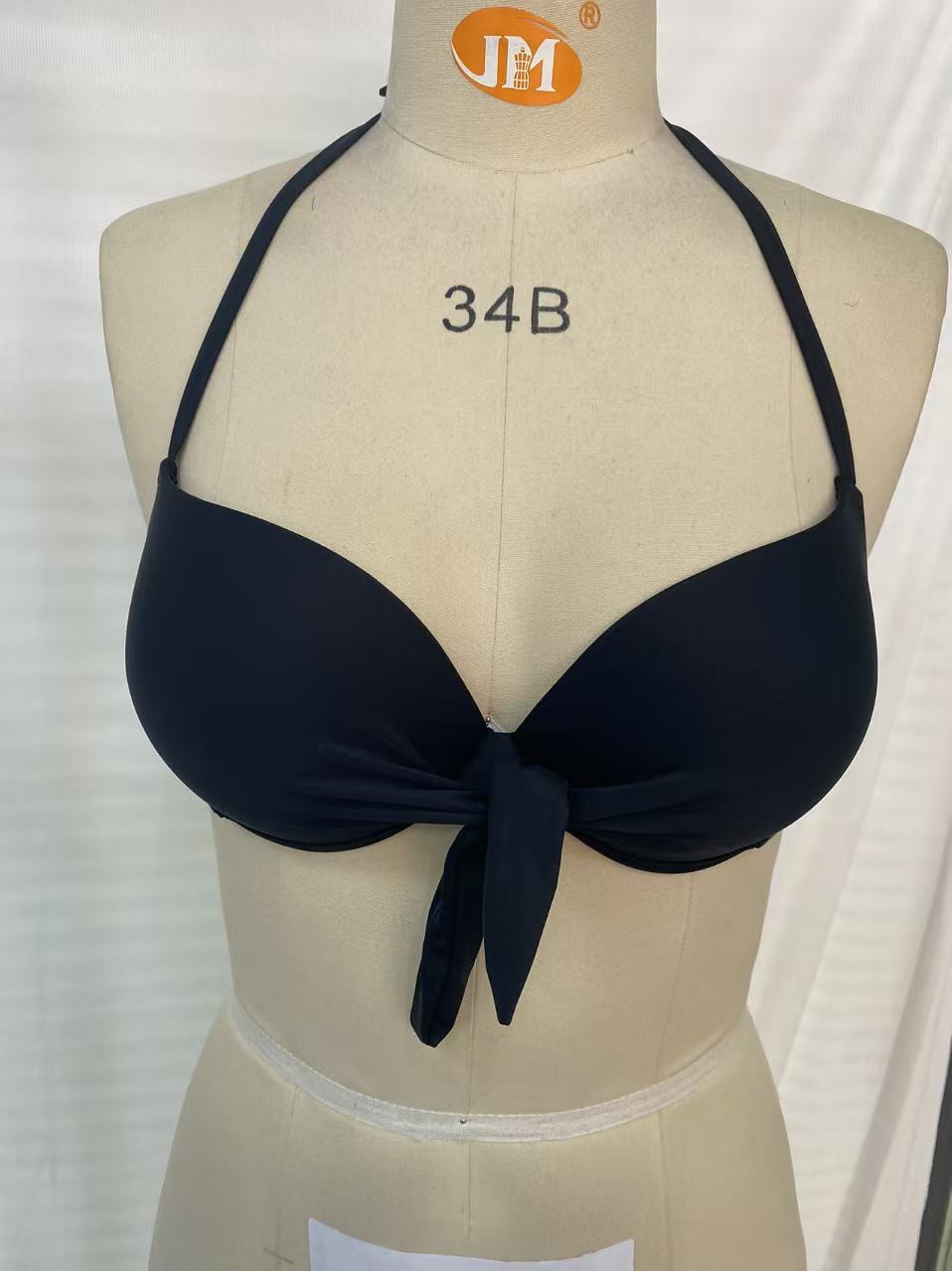 Damen Bikini-Oberteil mit elegante Knoten-Detail EB