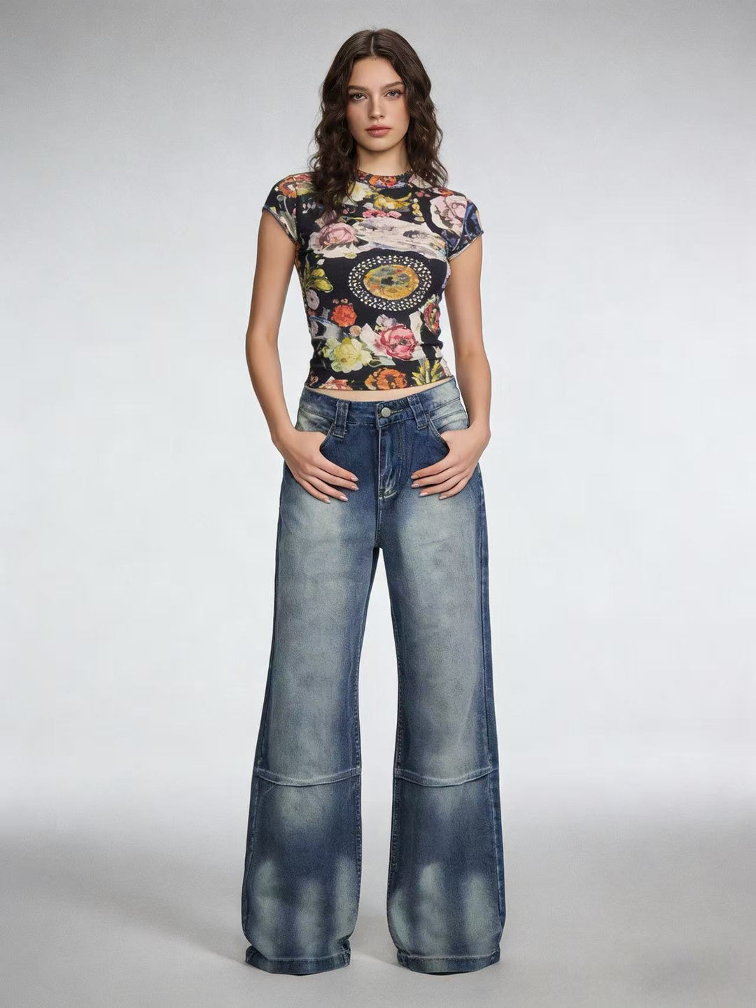 Damen Schlagjeans mit weitem Bein und modischen Waschungseffekten EB