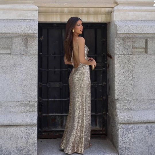 Damen Glamouröses Abendkleid mit tiefem Rückenausschnitt und schimmerndem Material EB