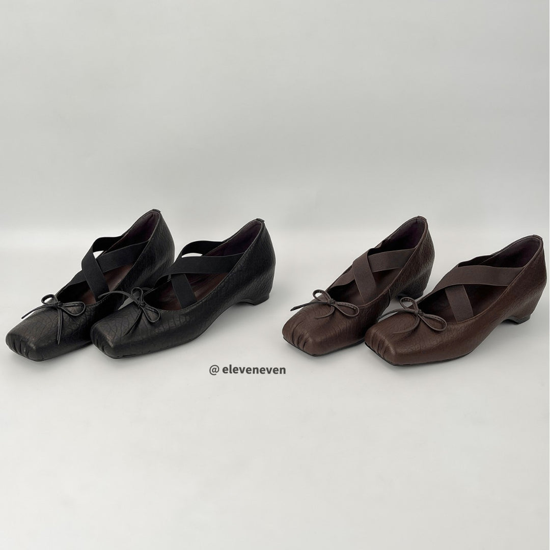 Damen Ballerina-Schuhe mit raffiniertem Cross-Over-Riemen und weichem Leder EB