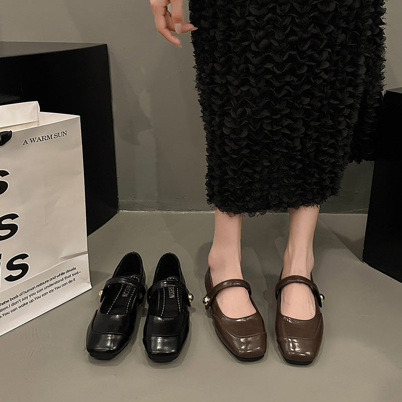Damen Ballerinas mit elegantem Riemen und weicher Lederoberfläche EB