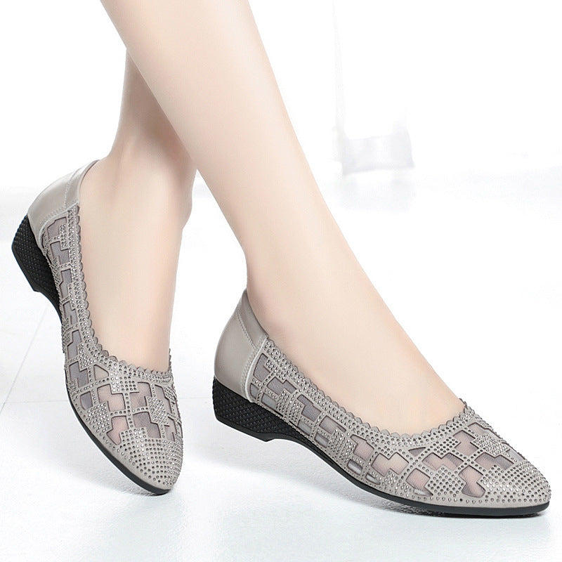 Damen Elegante Ballerinas mit modischem Cut-Out-Design und funkelnden Strassdetails EB