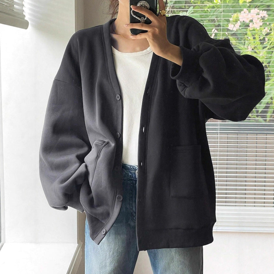 Damen Oversized Sweatcardigan mit Knopfleiste, aufgesetzten Taschen und überschnittener Schulter EB