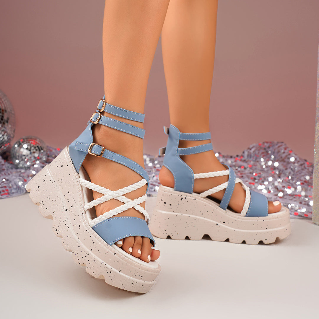 Damen Plateau-Sandalen mit geflochtenen Riemen und dekorativen Schnallen EB
