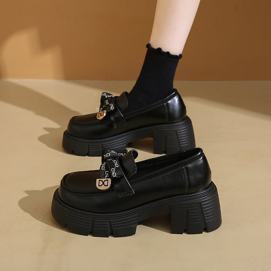 Damen elegante Loafer mit Knoten-Detail und komfortabler Plateausohle EB