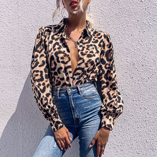 Damen elegante Bluse mit Leopardenmuster und feinen Details EB