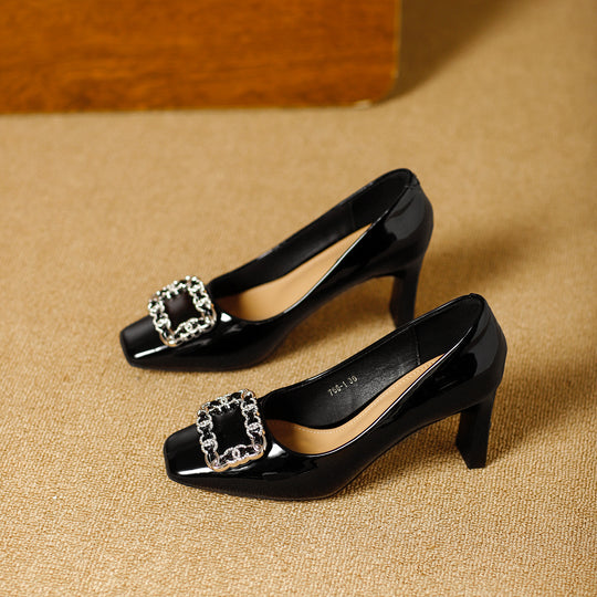 Damen elegante Pumps mit edel verzierter Schuhspitze EB