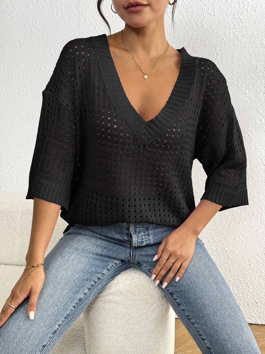 Damen luftiger Strickpullover mit V-Ausschnitt und dekorativem Lochmuster EB