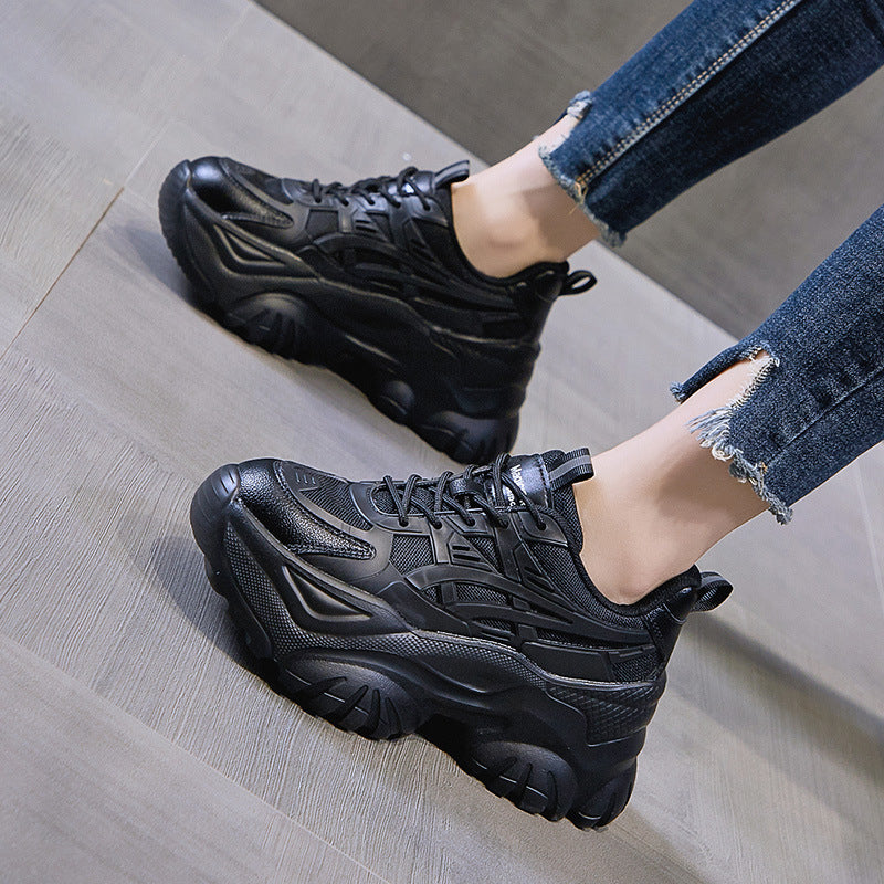 Damen Chunky Sneakers mit innovativem Dämpfungssystem und robustem Profil EB