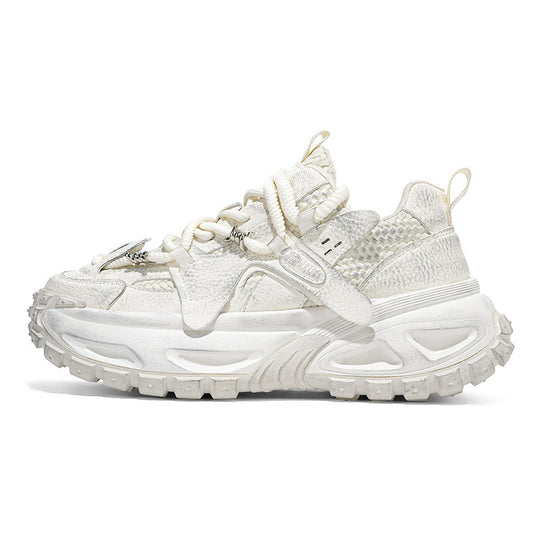 Herren technische Outdoor-Chunky-Sneaker mit verstärkter Zehenkappe, mehrlagiger Dämpfung und griffiger Trailsohle EB
