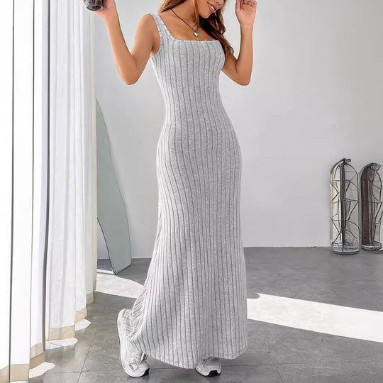 Damen Maxikleid mit figurbetonendem Schnitt und raffinierten Rippstrukturen EB