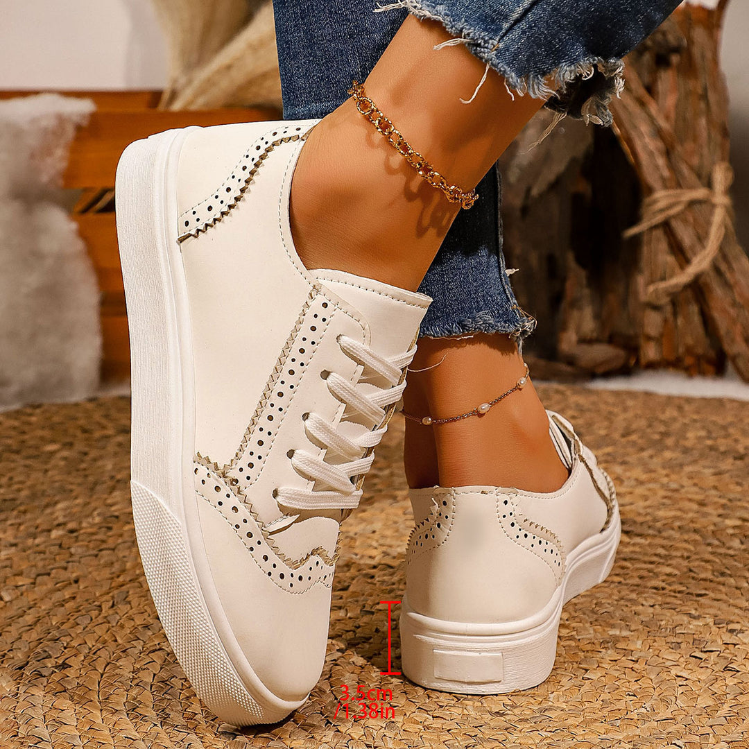 Damen Modische Sneakers mit hochwertigem Wildleder-Obermaterial und stilvollen Details EB