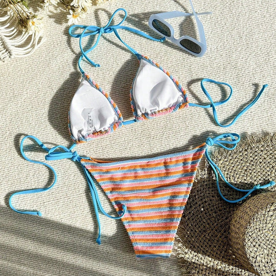Damen Bikinimodell mit verspieltem Streifenmuster EB