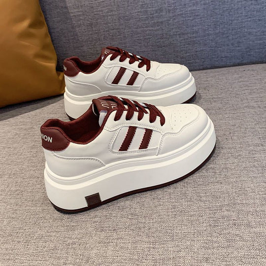 Damen Plattform Sneakers mit verstärkter Dämpfung und sportlichem Design EB