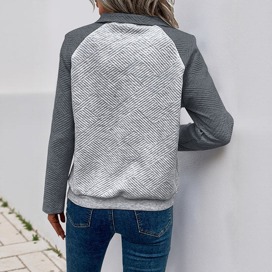 Damen Kapuzenpullover mit strukturiertem Design und praktischem Kängurutaschen-Detail EB