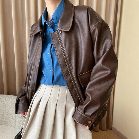 Damen Kunstlederjacke mit praktischen Taschen und modischem Schnitt EB