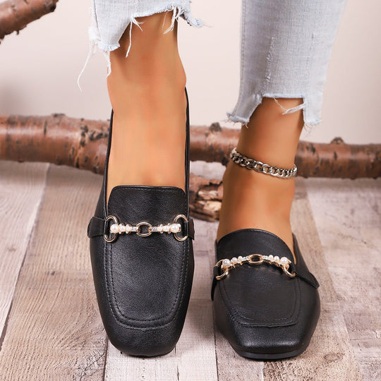 Damen Elegante Mokassins mit Perlen-Detail und modischem Kettenverschluss EB