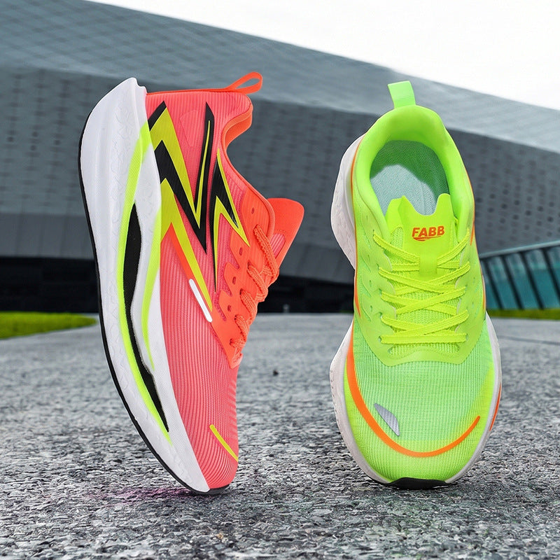 Unisex gepolsterte Straßenlaufschuhe mit rocker-Zwischensohle, energierückführender Dämpfung und atmungsaktivem Mesh-Upper EB
