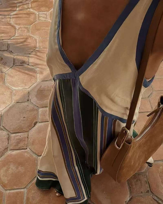 Damen Maxikleid mit tiefem V-Ausschnitt und fließendem Schnitt EB