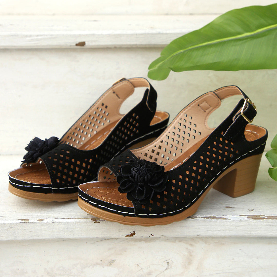 Damen Sandaletten mit floralem Design und rutschfester Sohle EB