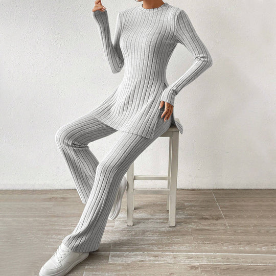 Damen geripptes Feinstrick-Lounge-Set mit seitlicher Saumschlitzen, figurbetontem Longsleeve und weitem Highwaist-Hose Eichborn Berlin
