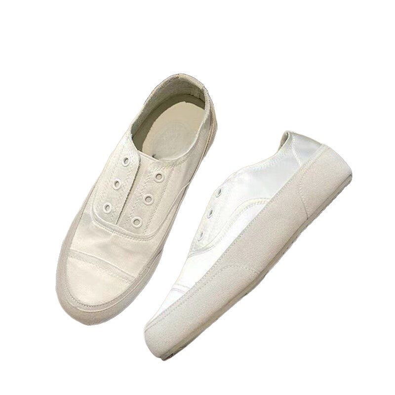 Damen trendige Slip-On Sneakers mit metallic-finish EB