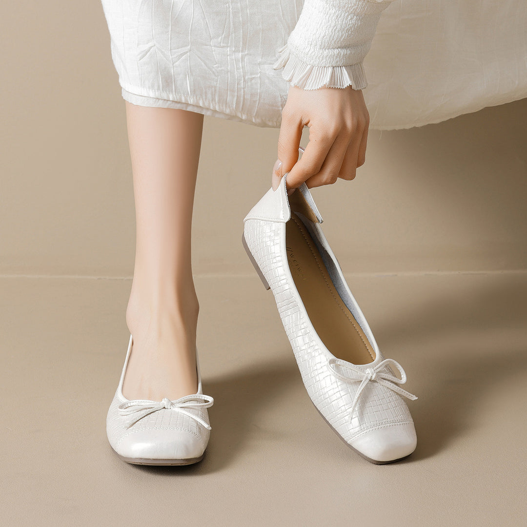 Damen Ballerinas aus hochwertigem Leder mit filigranem Schleifendetail EB