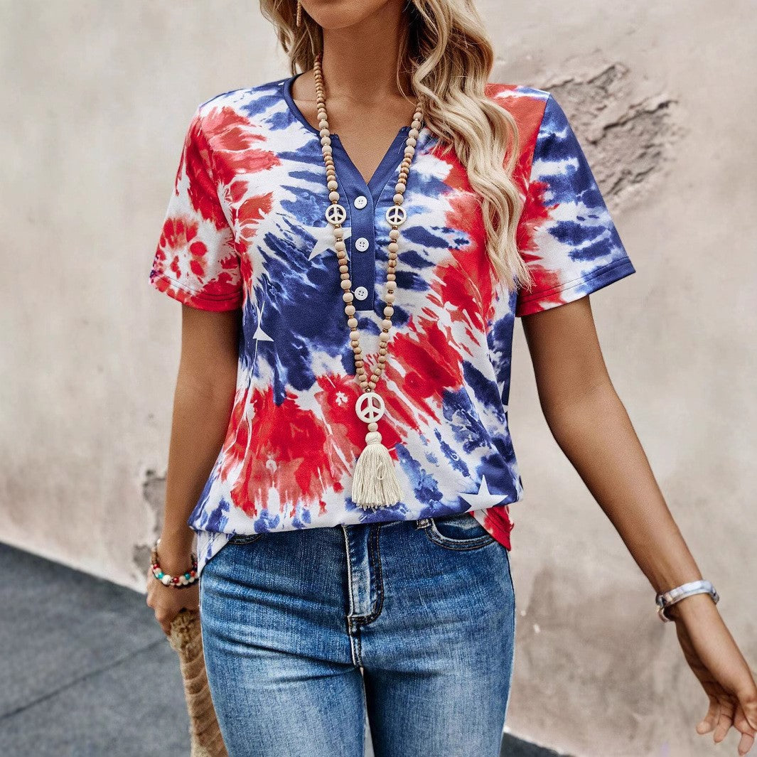 Damen Kurzarm T-Shirt mit knöpfbarem Ausschnitt und verspieltem Batik-Design EB
