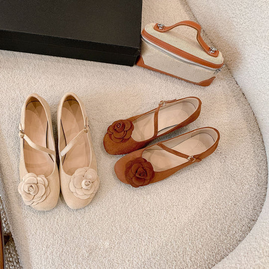 Damen Ballerina-Schuhe mit dekorativem Blumenakzent und elegantem Riemen EB