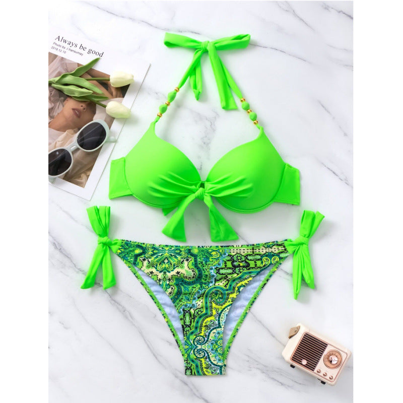 Damen Bikini-Set mit modischen Bindebändern und herausgearbeitetem Muster EB