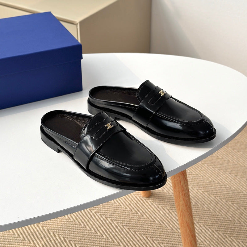 Damen Mokassin-Pantoletten mit elegantem Lackleder und modischem Schmuckdetail EB