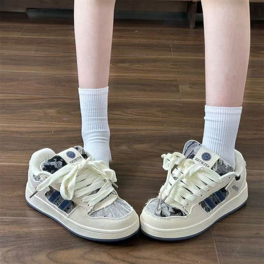 Damen Sportliche Freizeitsneaker mit innovativem Design und atmungsaktiven Einsätzen EB
