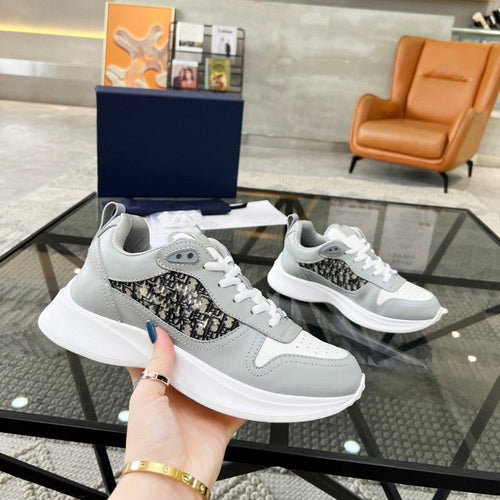 Damen Lifestyle Sneakers mit atmungsaktiver Mesh-Oberfläche und dämpfender Sohle EB