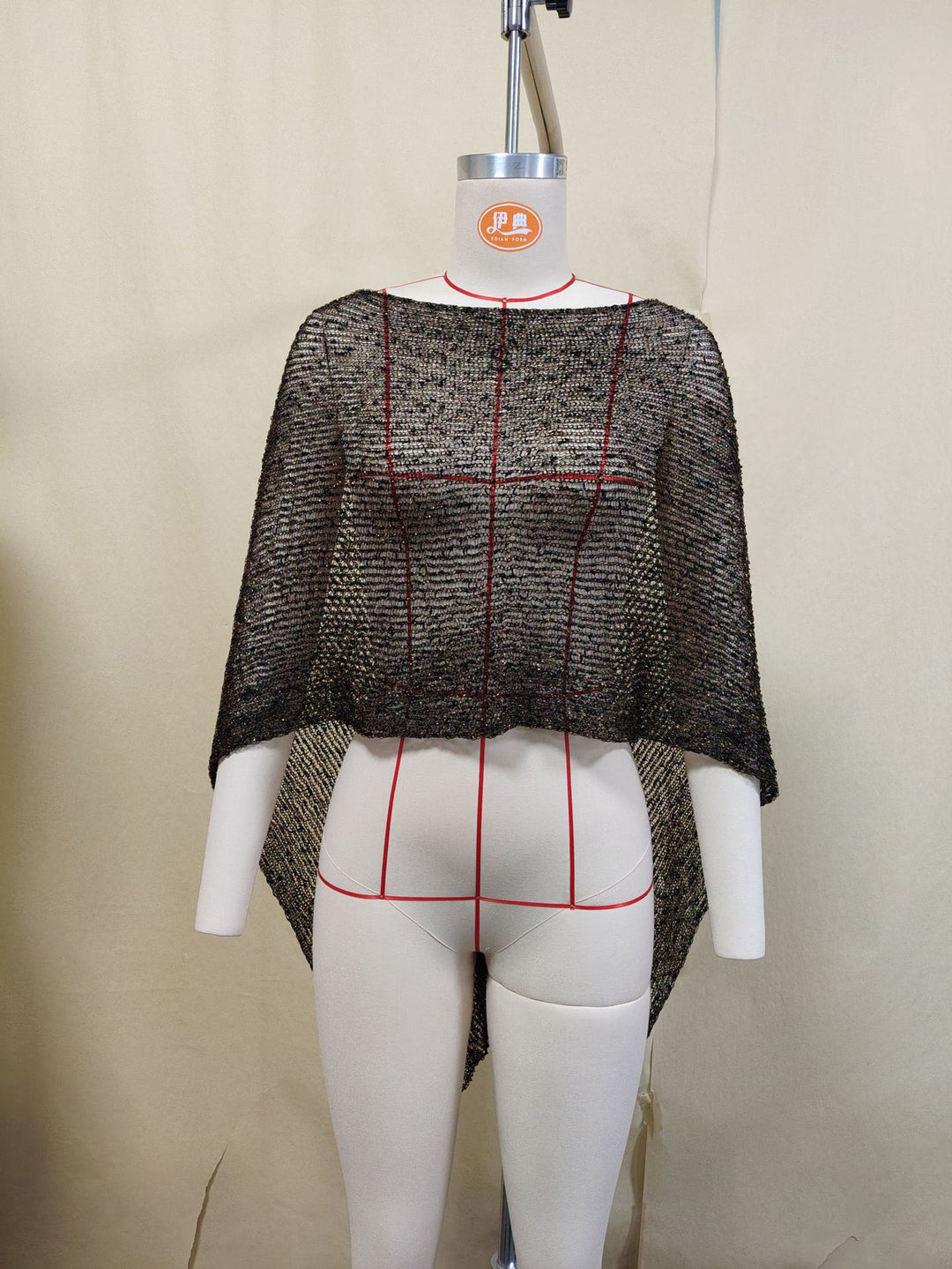 Damen luftiger Häkel-Strandponcho EB