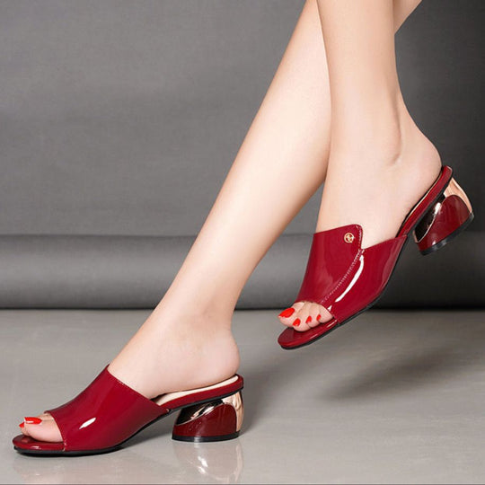 Damen Elegante Mules mit glänzendem Absatz EB