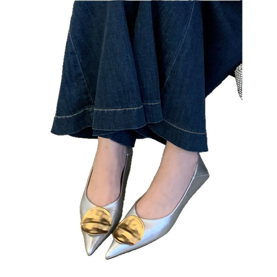 Damen elegante spitze Slipper mit auffälliger Metallapplikation EB