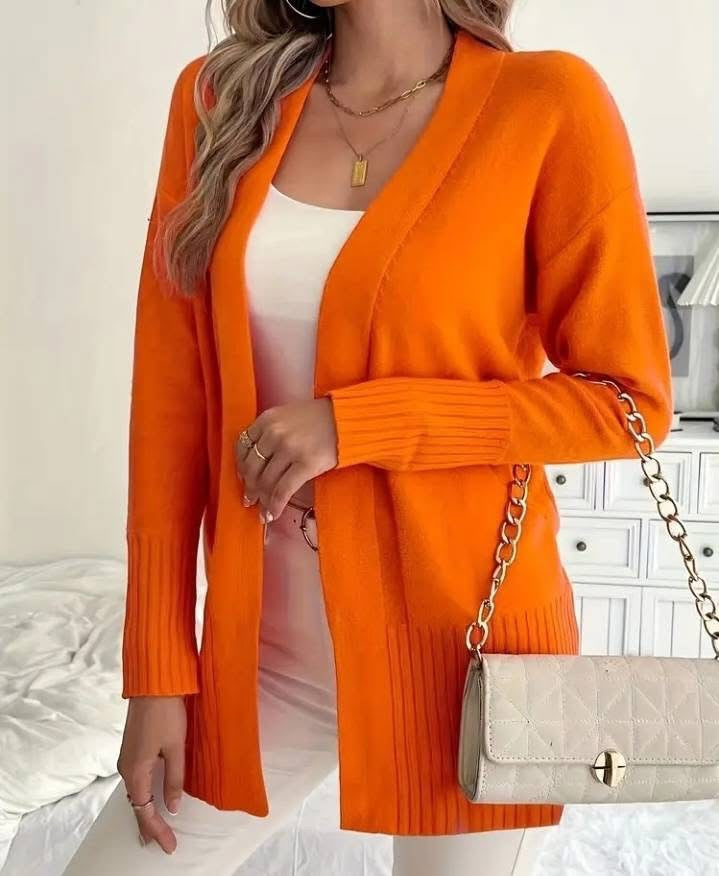 Damen Langer Strickcardigan mit feinen Rippdetails und lässigem Schnitt EB